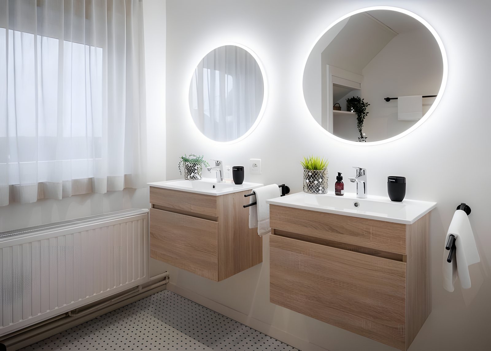 Badkamer met dubbele wastafel